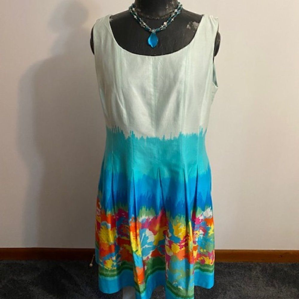 Leslie Fay Multicolored, fully lined, pleated bottom, sleeveless dress, size 14